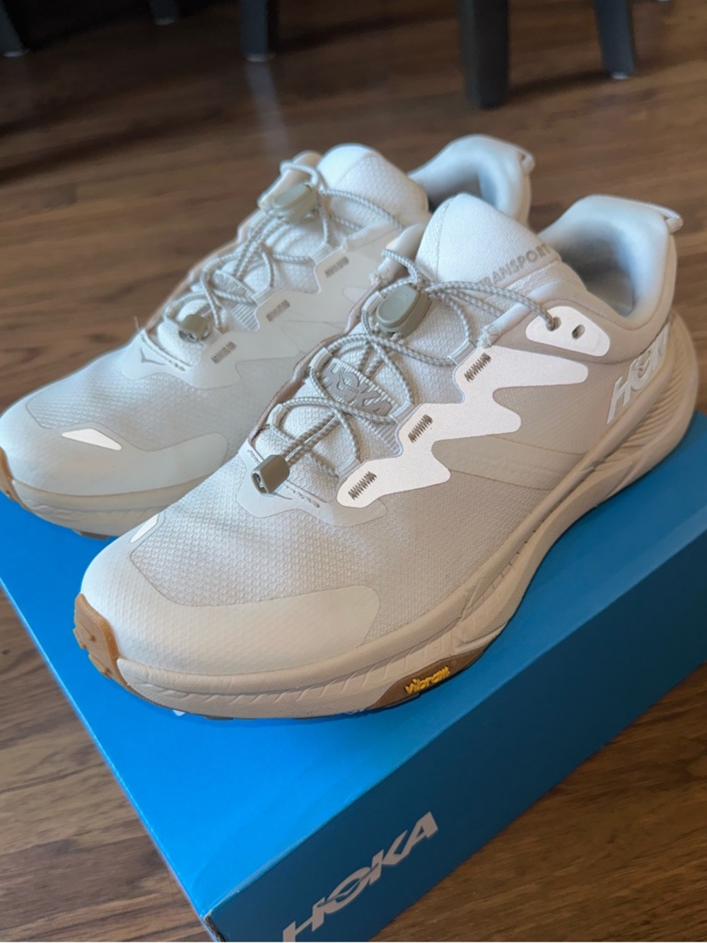HOKA Transport